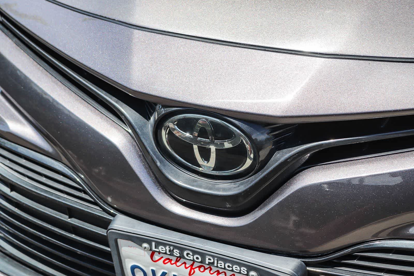 Used 2019 Predawn Gray Mica Toyota LE image 11