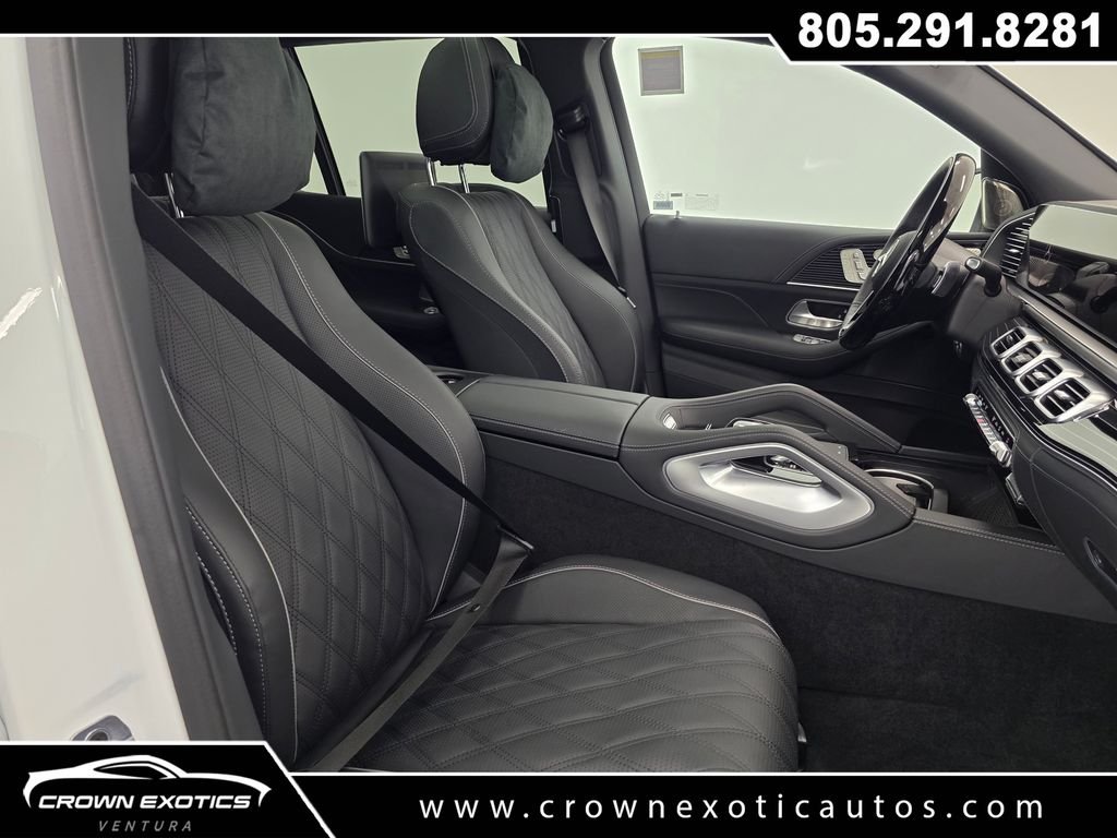 Used 2026  Mercedes-Benz Maybach GLS 600 image 22