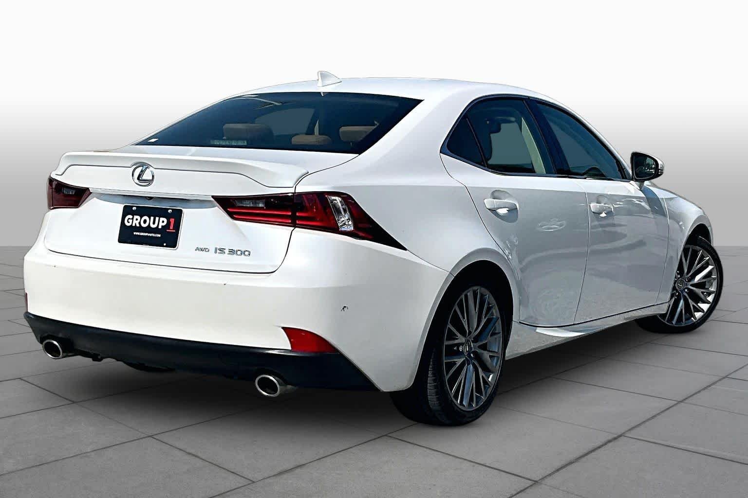 Used 2016 Eminent White Pearl Lexus  image 13