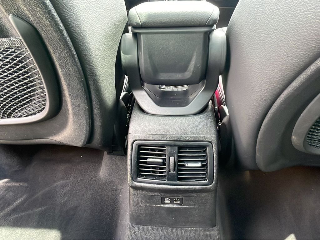 Used 2022 Black BMW xDrive28i image 34
