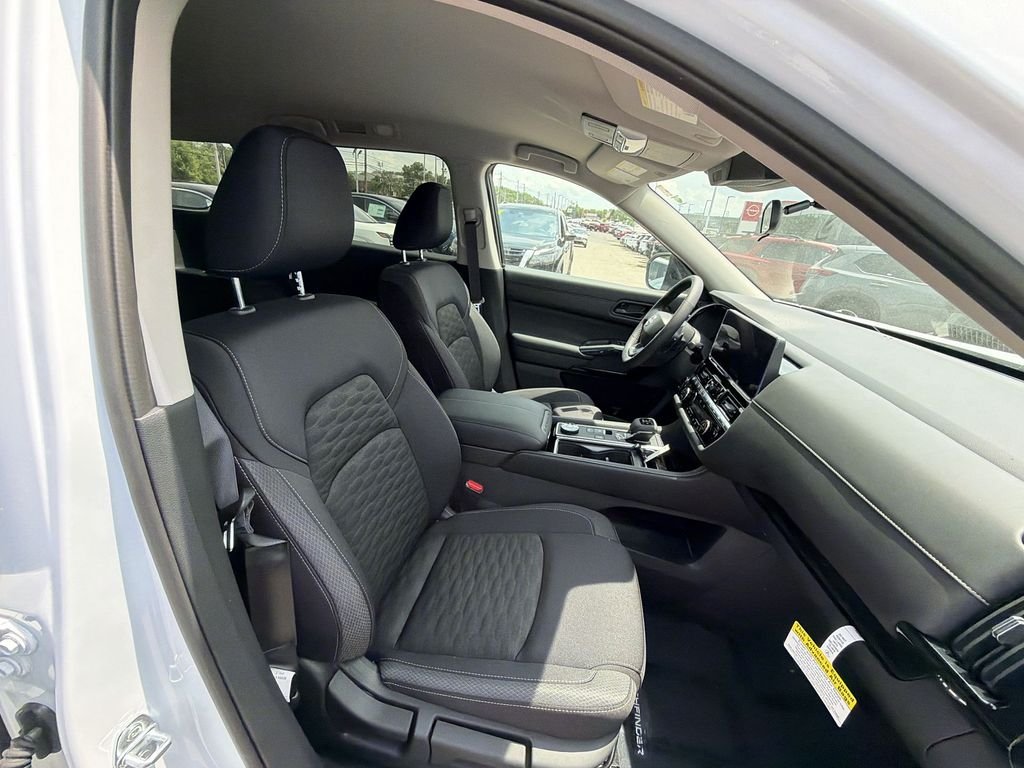 New 2026 White Nissan SV image 21