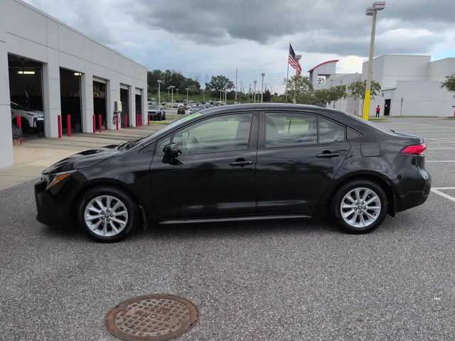 Used 2021 Black Toyota LE image 7