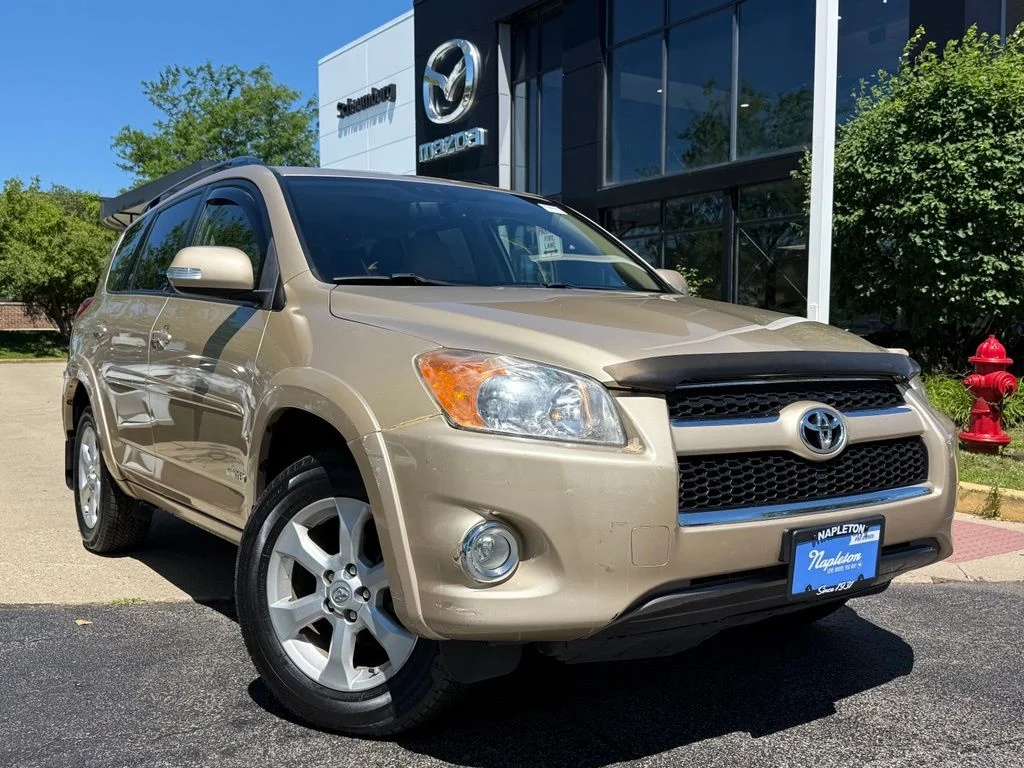 Used 2009  Toyota Limited image 1