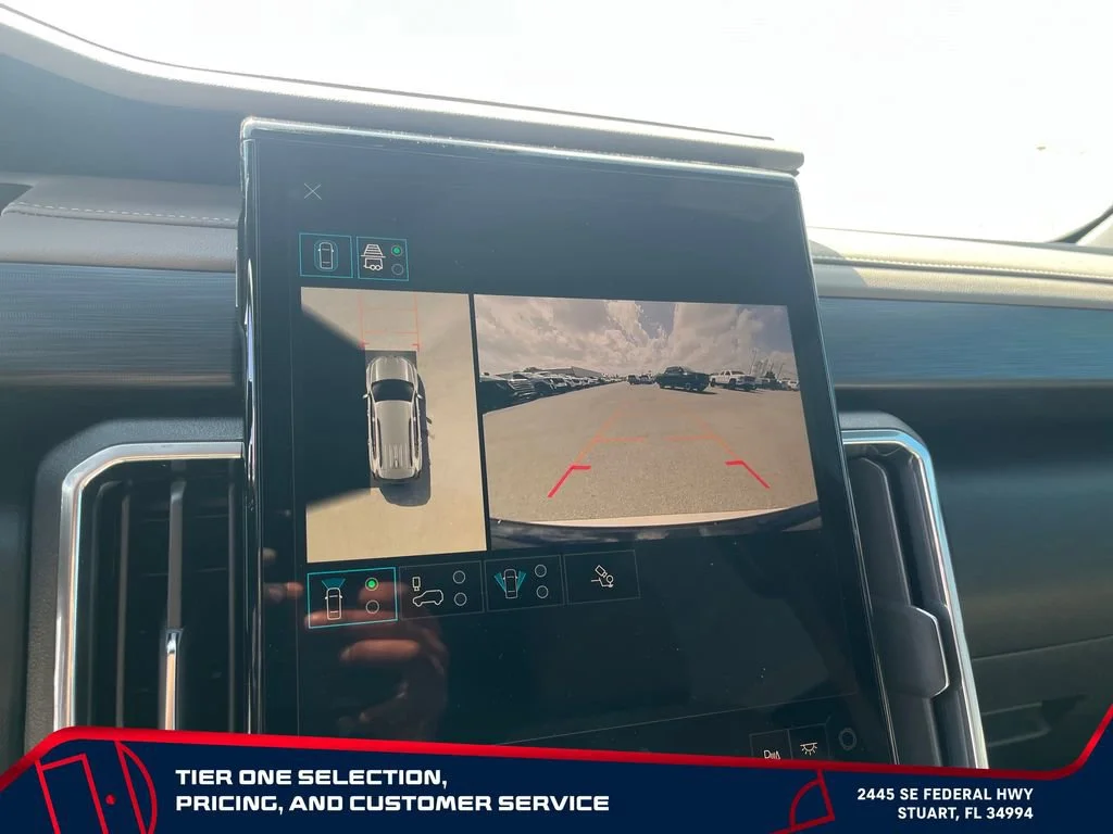 New 2026 Summit White GMC Elevation image 33