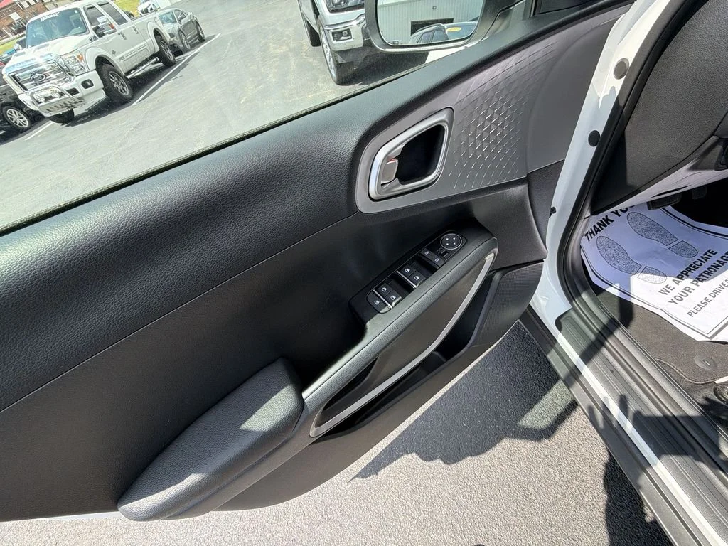 Used 2025 White Kia LX image 19
