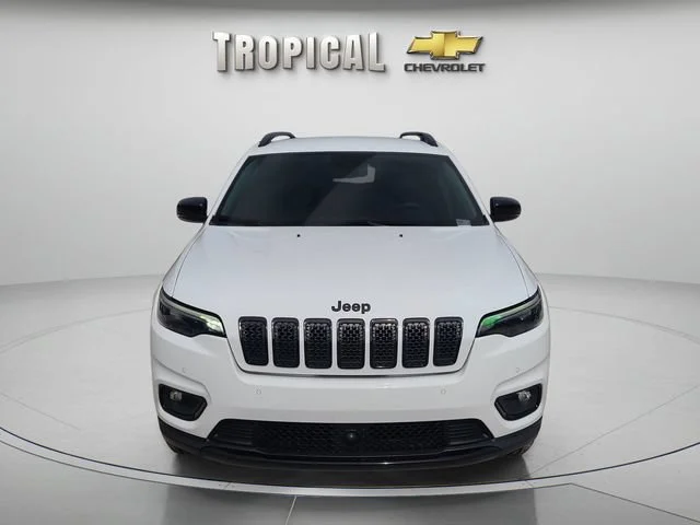 Used 2023 White Jeep Altitude Lux image 8