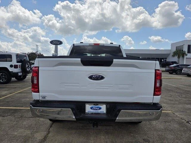 Used 2023 WHITE FORD XLT image 4
