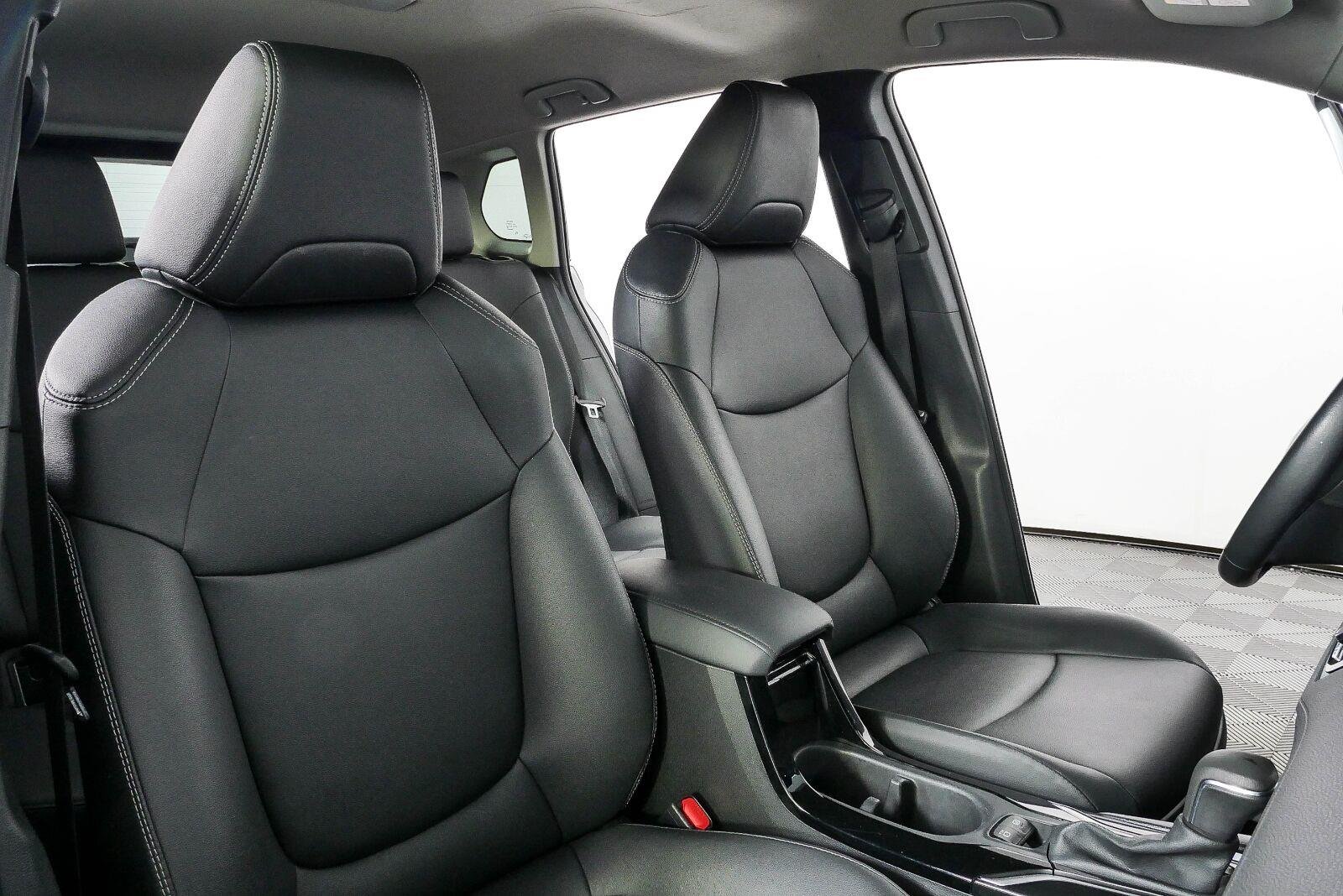 Used 2025 Sonic Silver Toyota XLE image 20