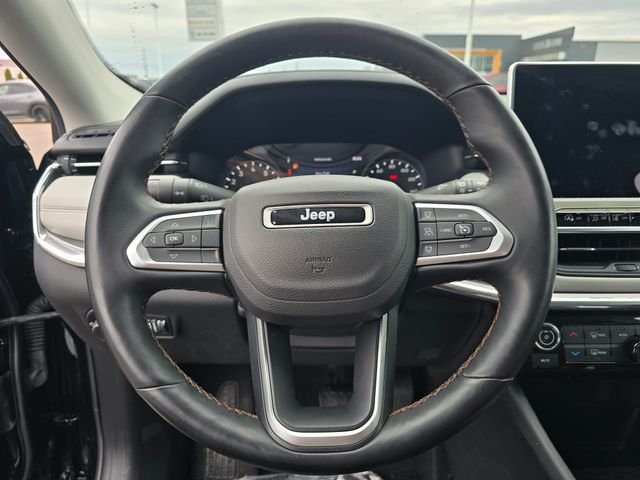 Used 2022 Black Jeep Limited image 17