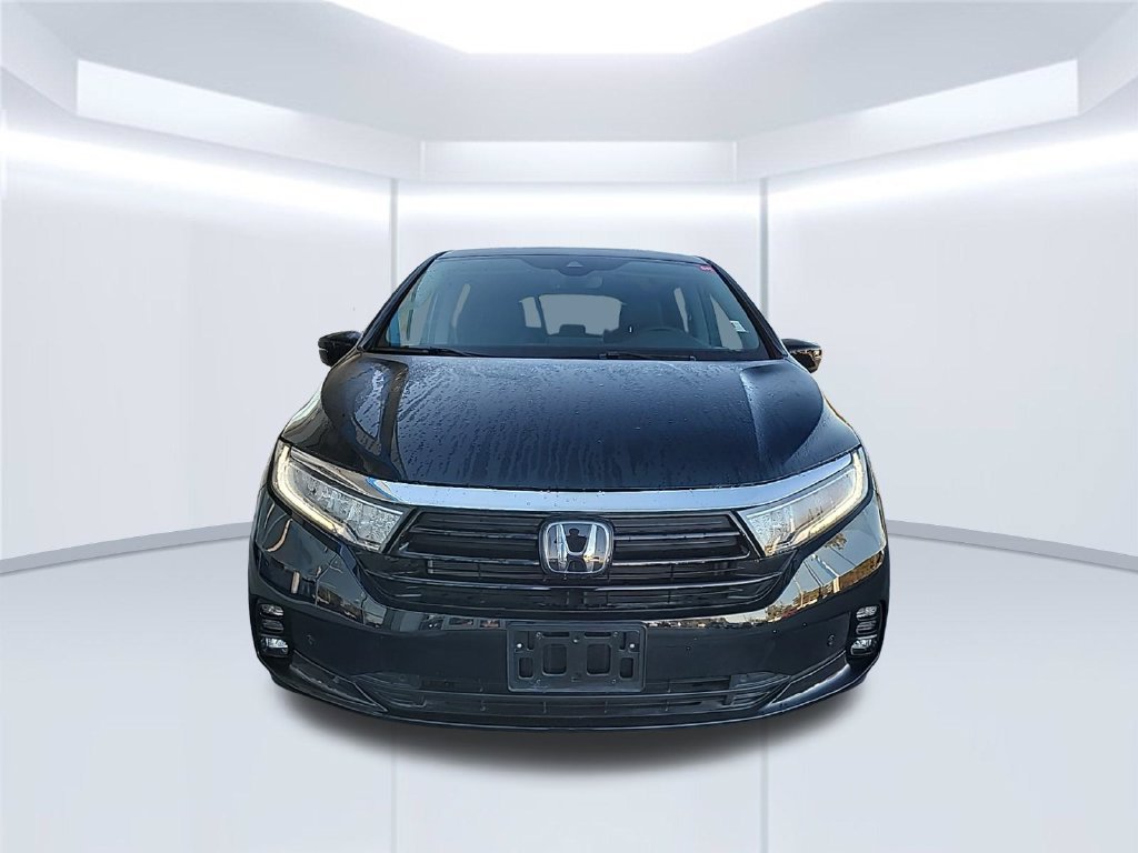 Used 2024 Crystal Black Pearl Honda Touring image 3