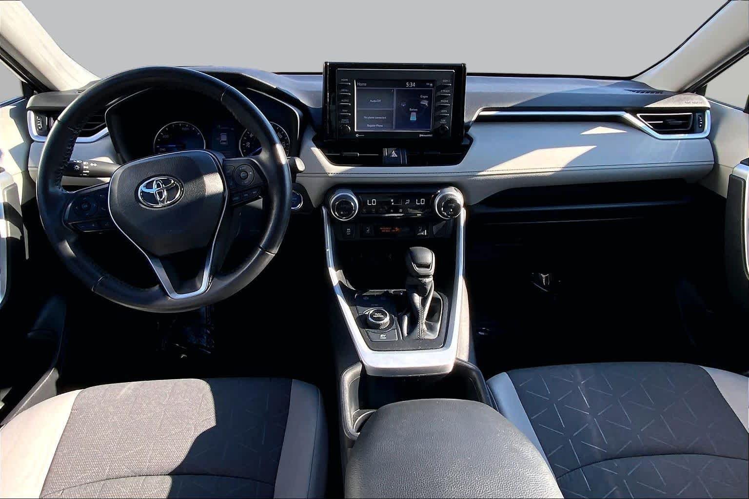 Used 2022 Magnetic Gray Metallic Toyota Hybrid XLE image 31