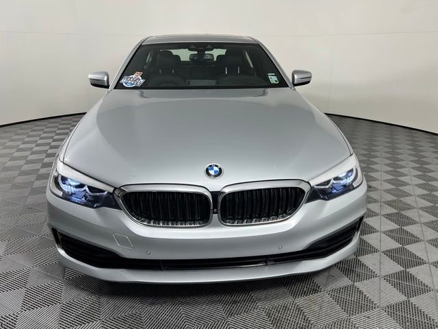 Used 2019 Silver BMW 530i image 2