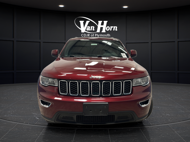 Used 2019 Velvet Red Pearlcoat Jeep Laredo E image 2