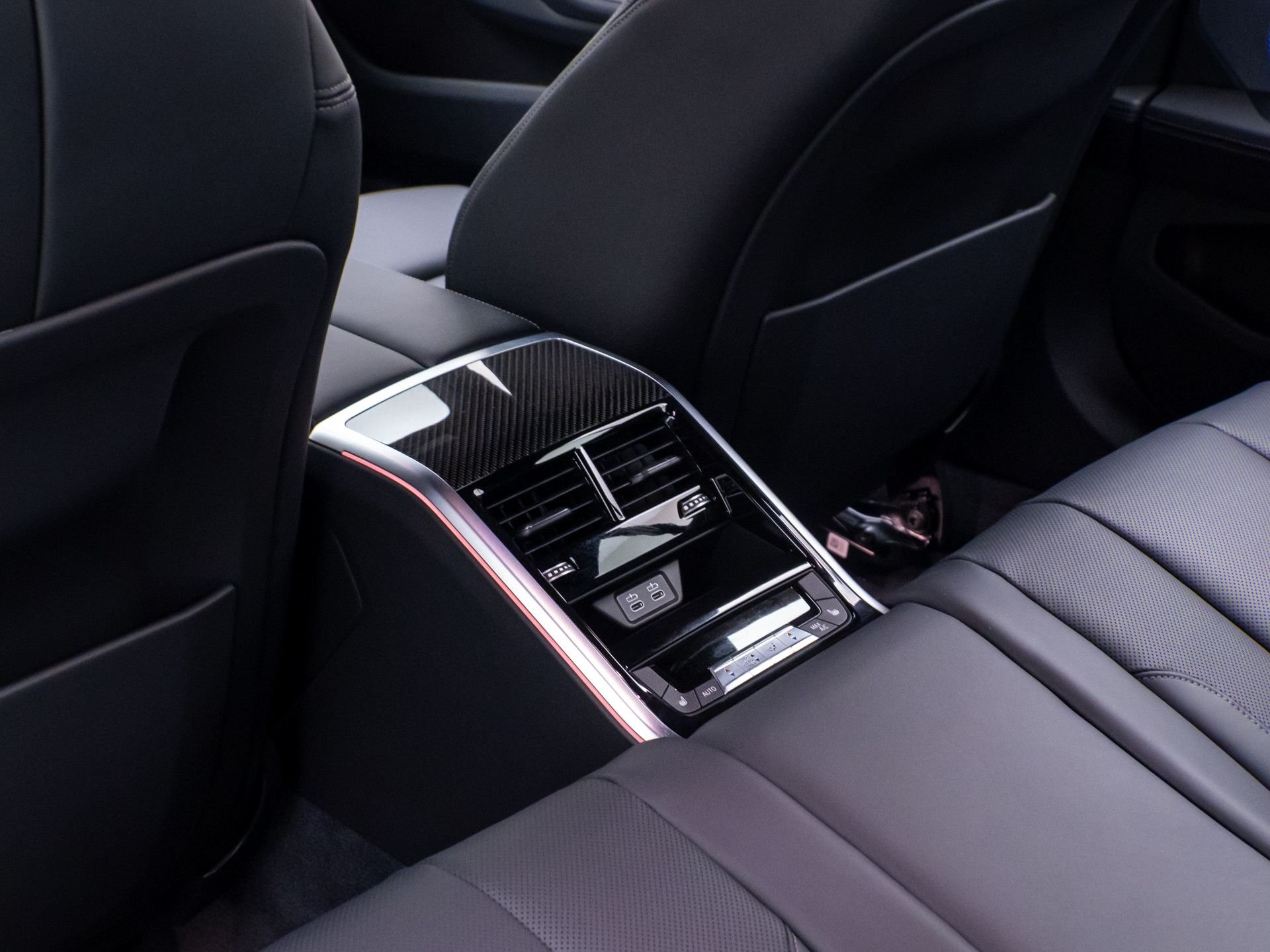 New 2026 Mineral White Metallic BMW M850i xDrive Gran Coupe image 18