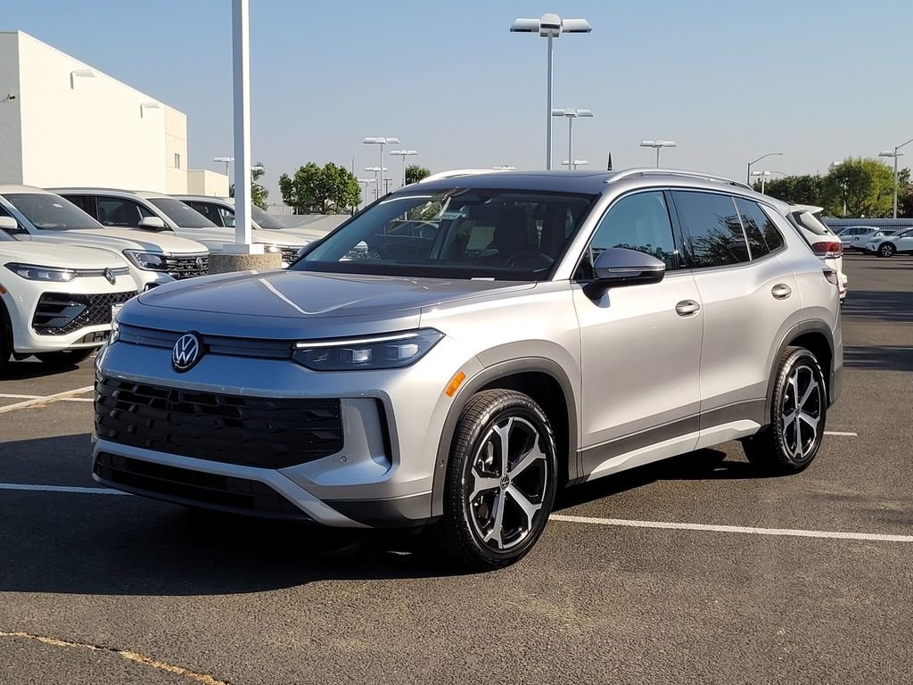 New 2026 Silver Volkswagen SE image 9