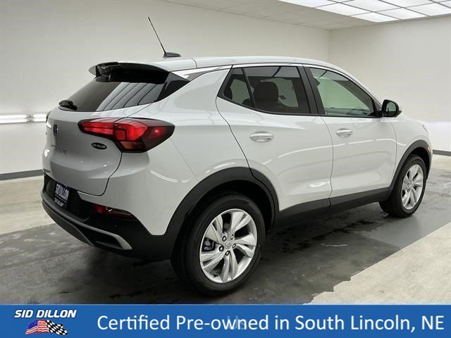 Used 2026 Summit White Buick Preferred image 4