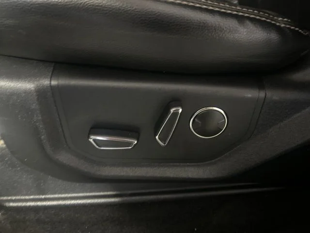 Used 2018 Red Ford Lariat image 13