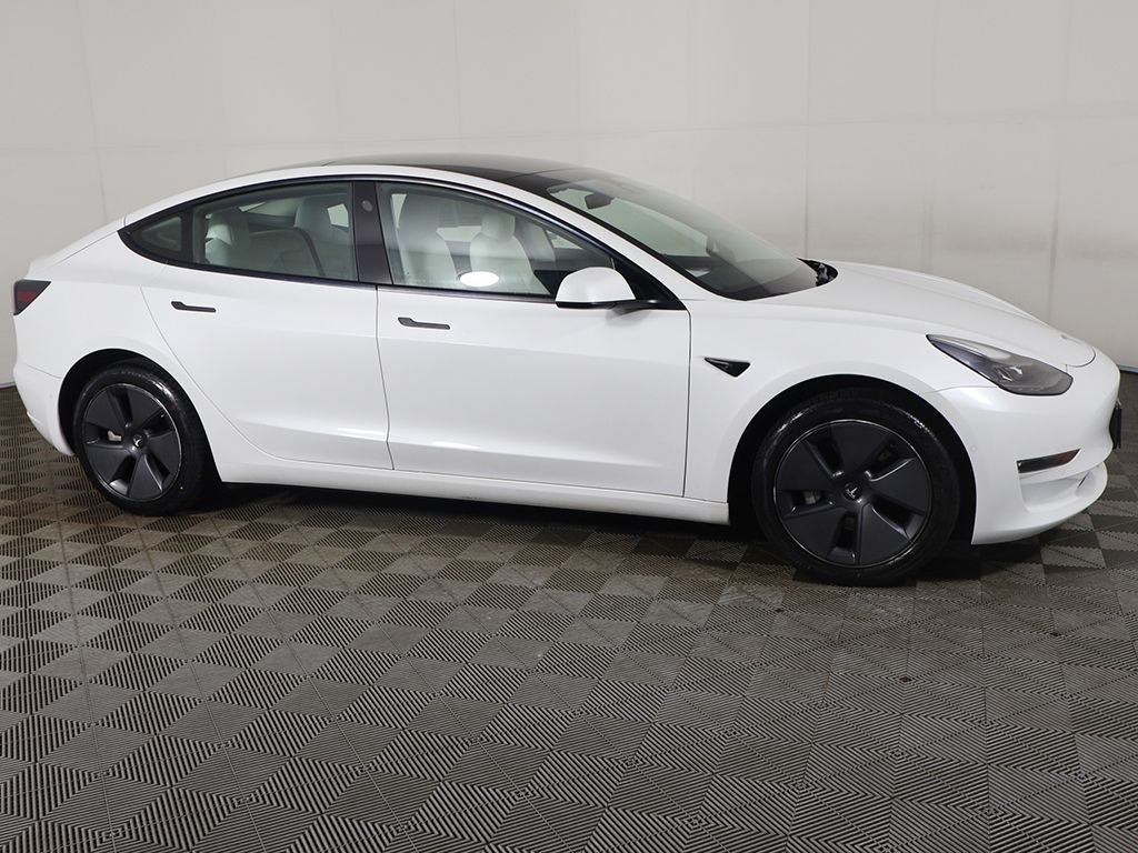 Used 2022 White Tesla Long Range image 19
