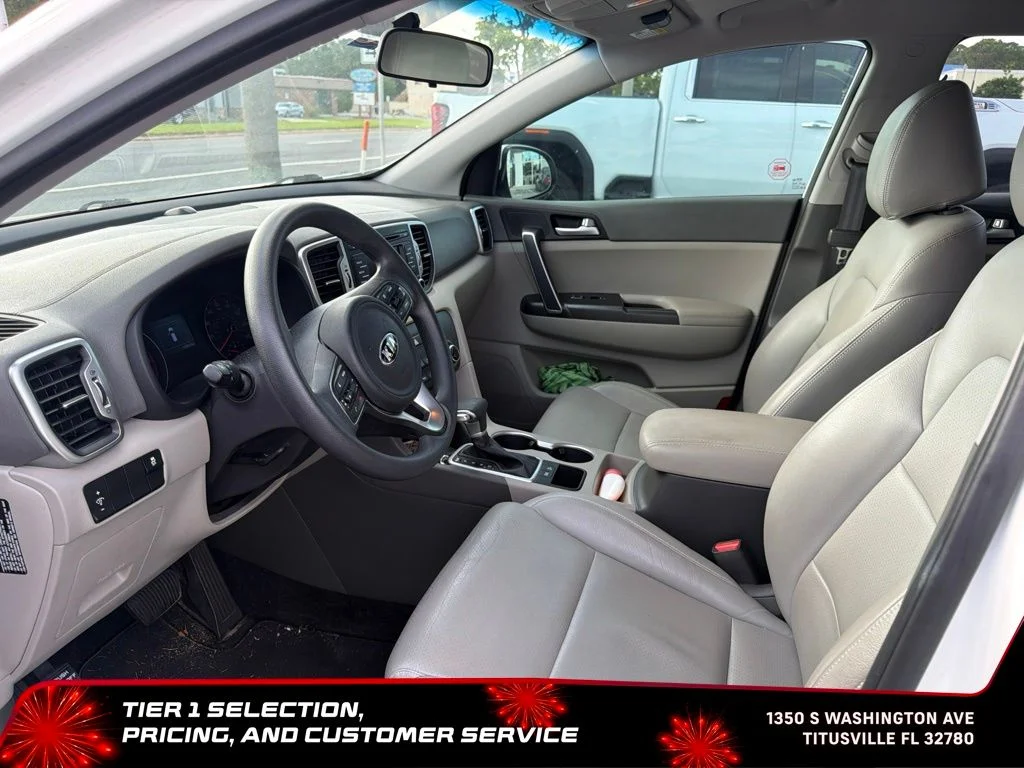 Used 2017 White Kia LX image 4