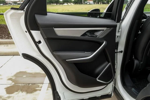2026 Jaguar F-Pace R-Dynamic S - Photo 57