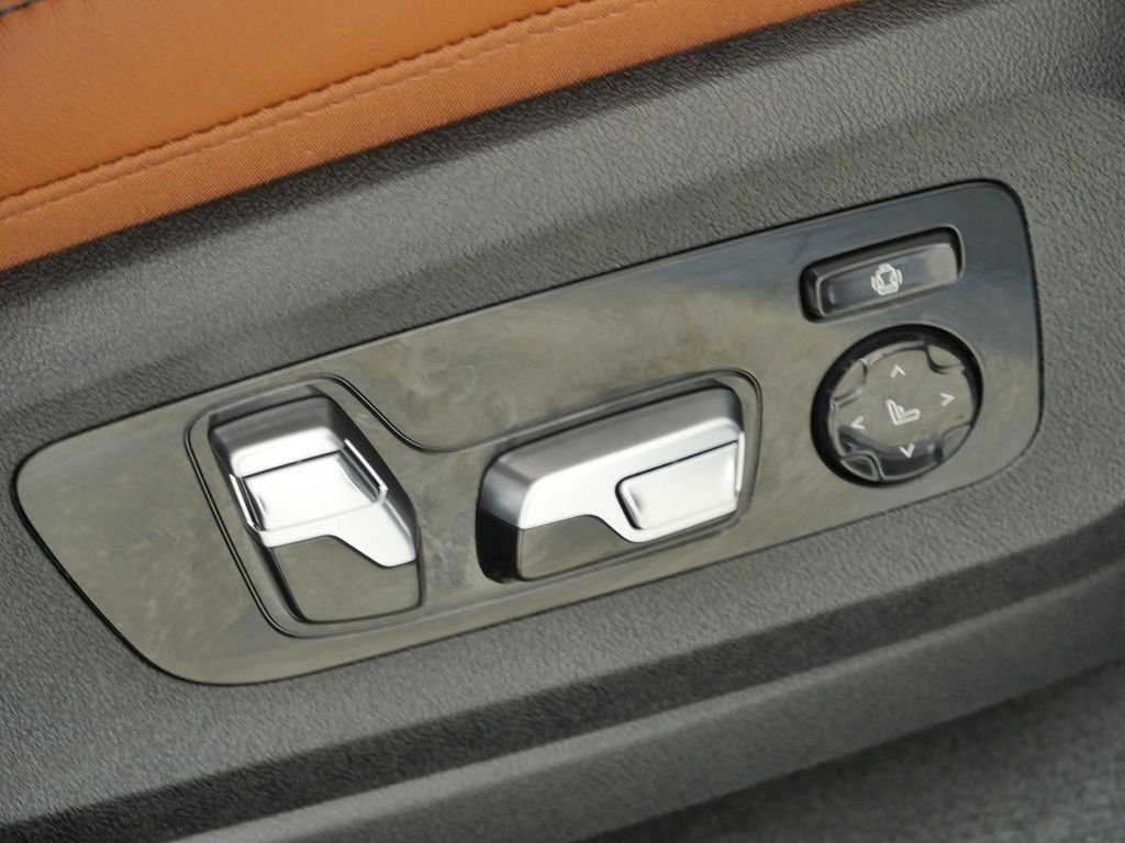 New 2026 Brooklyn Grey Metallic BMW xDrive40i image 22