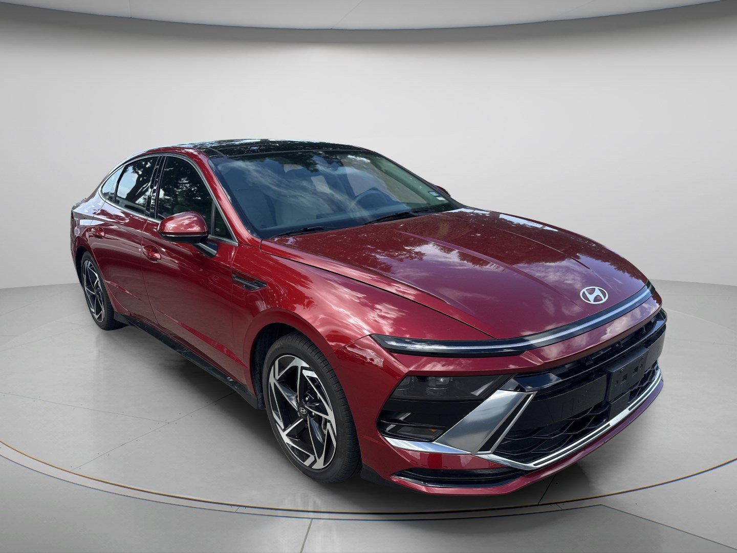 Used 2024 Ultimate red Hyundai SEL image 1