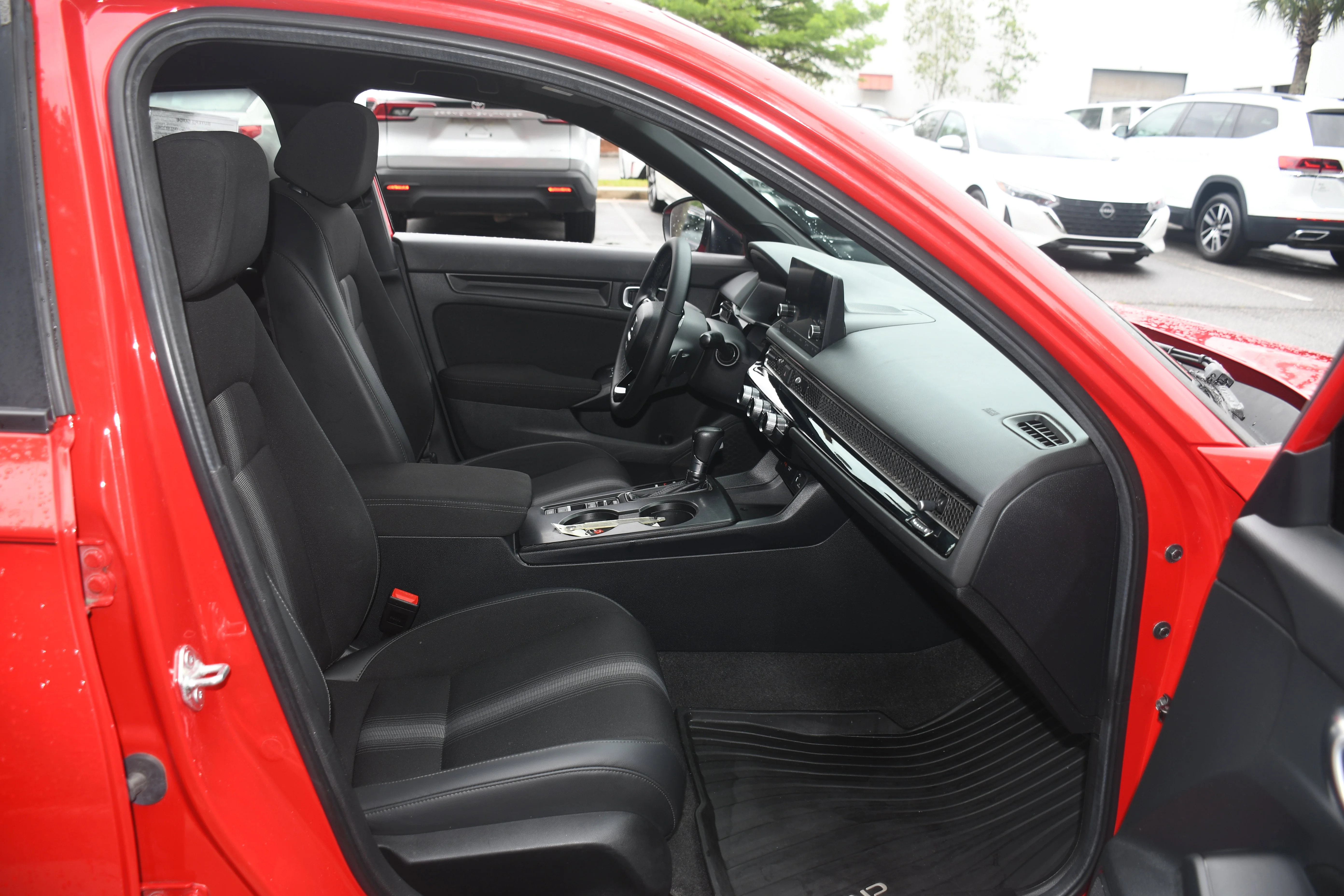 Used 2024  Honda Sport image 18