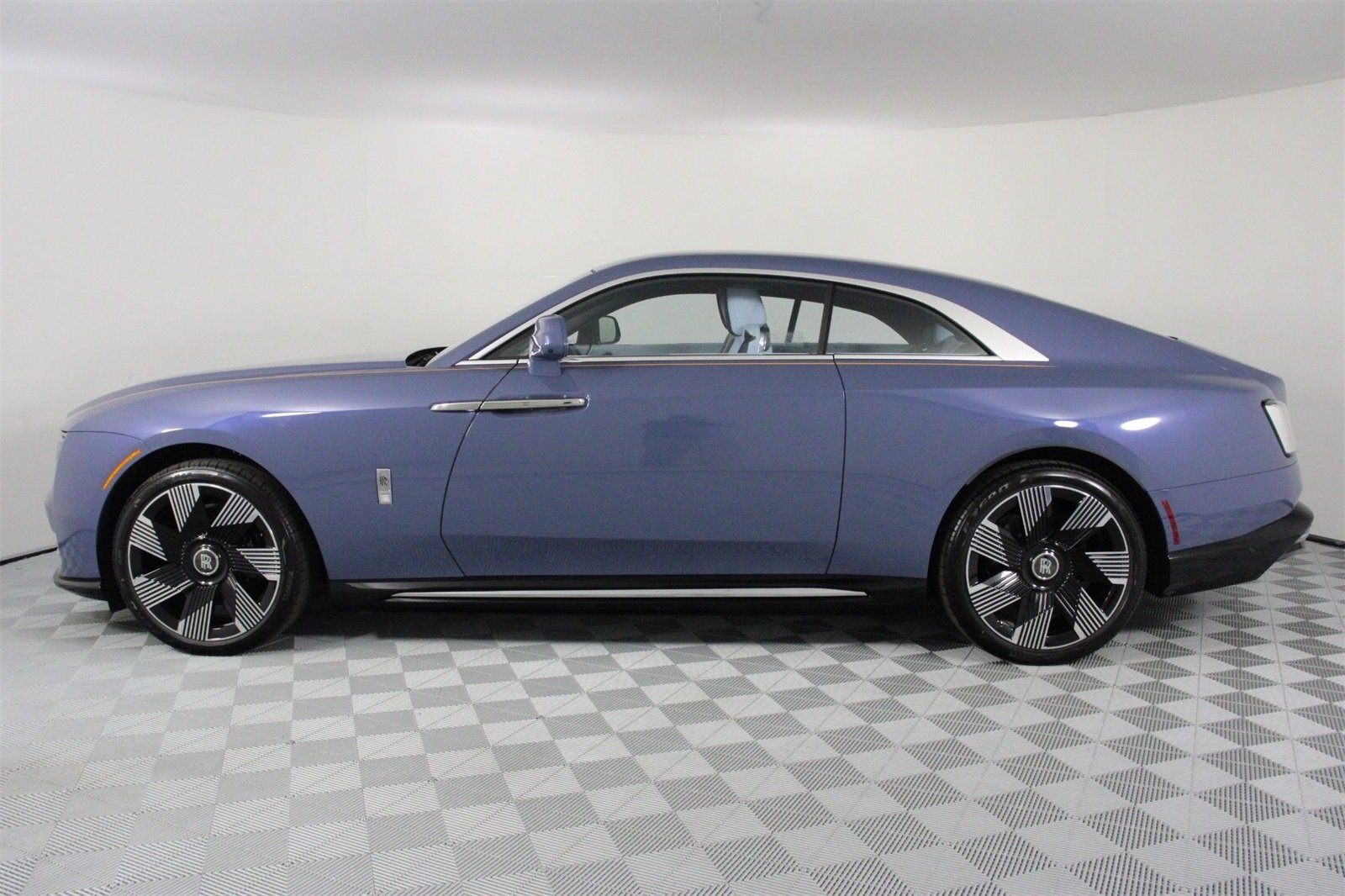 2024 Rolls Royce Spectre RR photo 3
