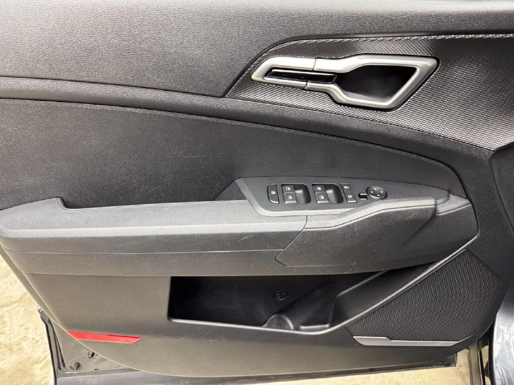 Certified Used 2023 Gray Kia LX image 9