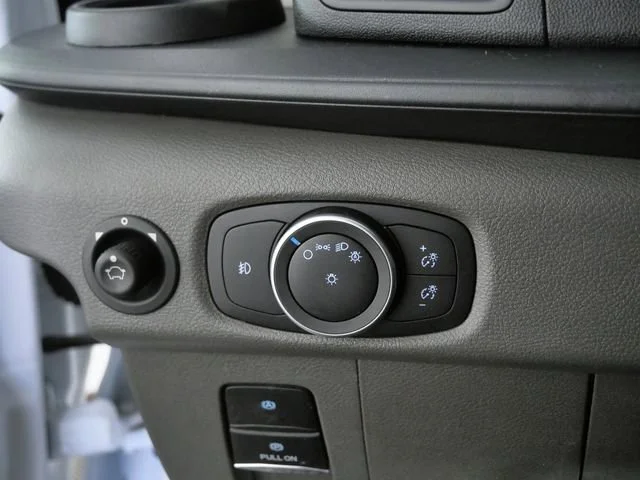 Used 2024 Oxford White Ford  image 23