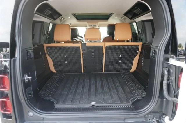 Used 2024 WHITE Land Rover S image 7