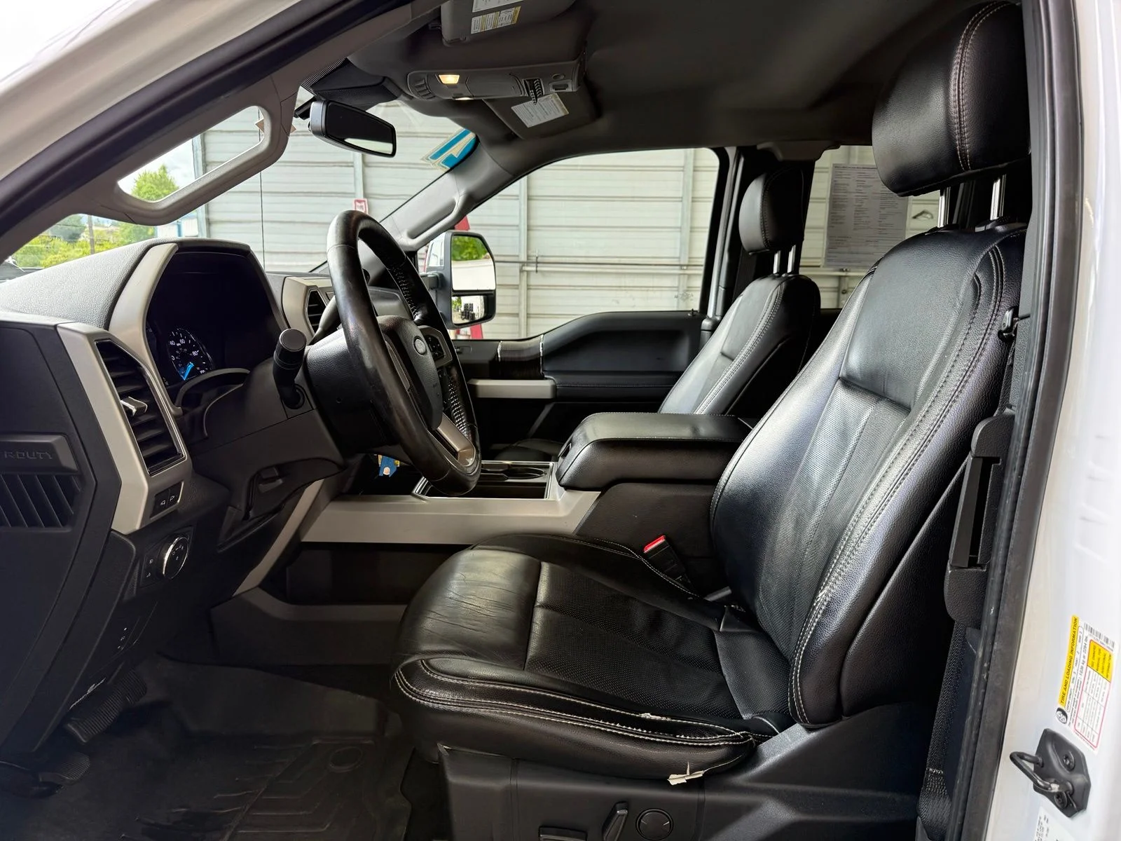 Used 2021 White Ford Lariat image 12