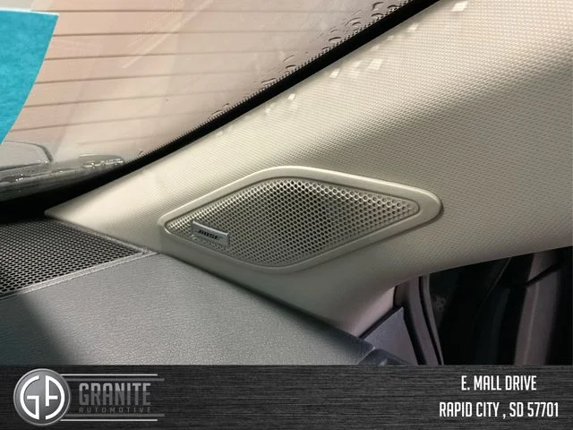New 2025 Two-tone Boulder Gray Pearl / Super Black Nissan SL image 29