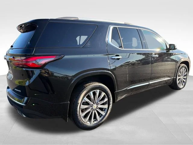 Used 2022 MOSAIC BLACK METALLIC Chevrolet Premier image 7