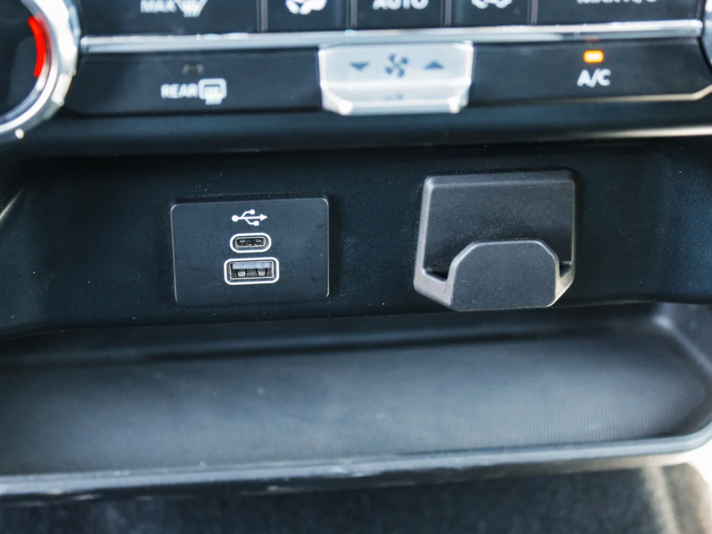 Used 2025 Black Ford XLT image 21