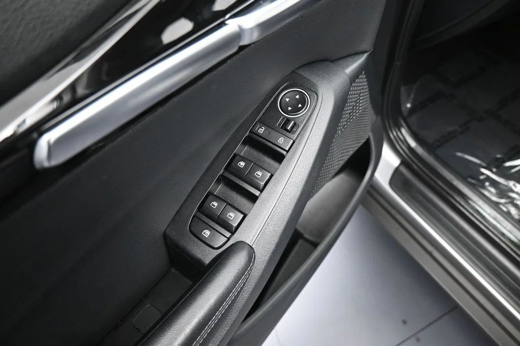 Used 2024 Steel Gray Kia S image 14