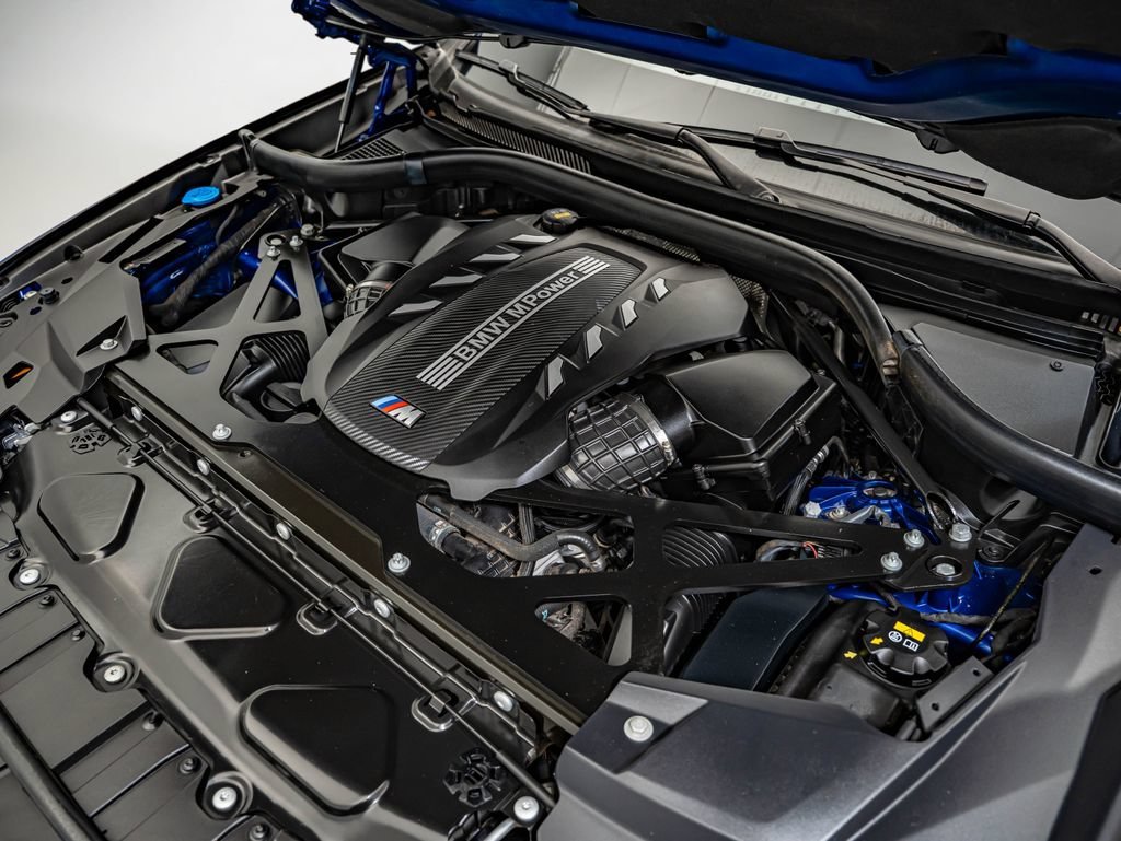 Used 2020 Marina Bay Blue Metallic BMW Competition image 44