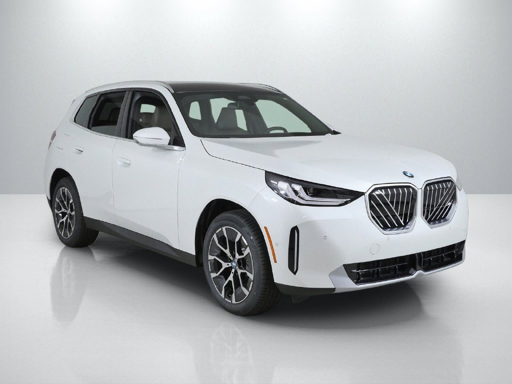 New 2026 Mineral White Metallic BMW 30 xDrive image 7