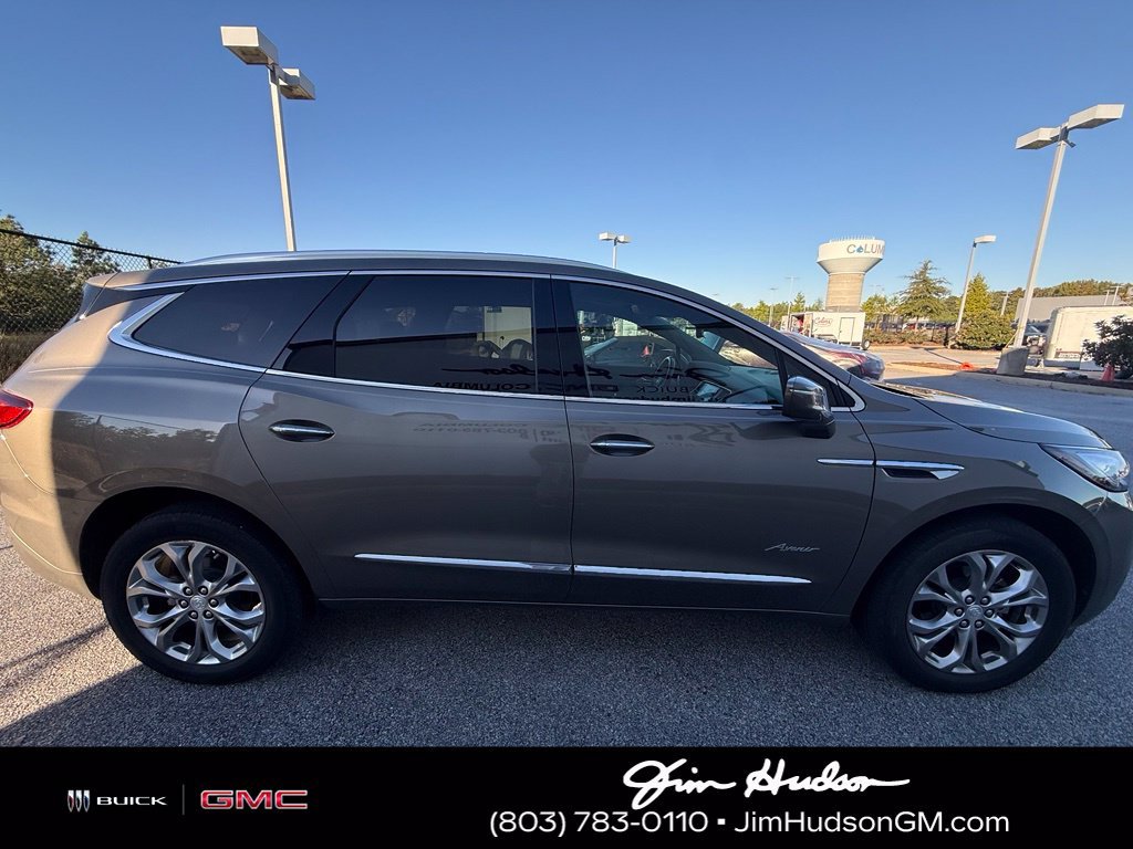 Used 2020 Gold Buick Avenir image 4