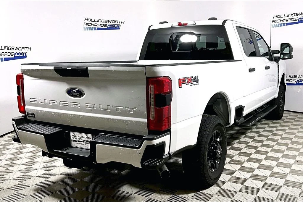 Used 2024 Oxford White Ford XL image 9