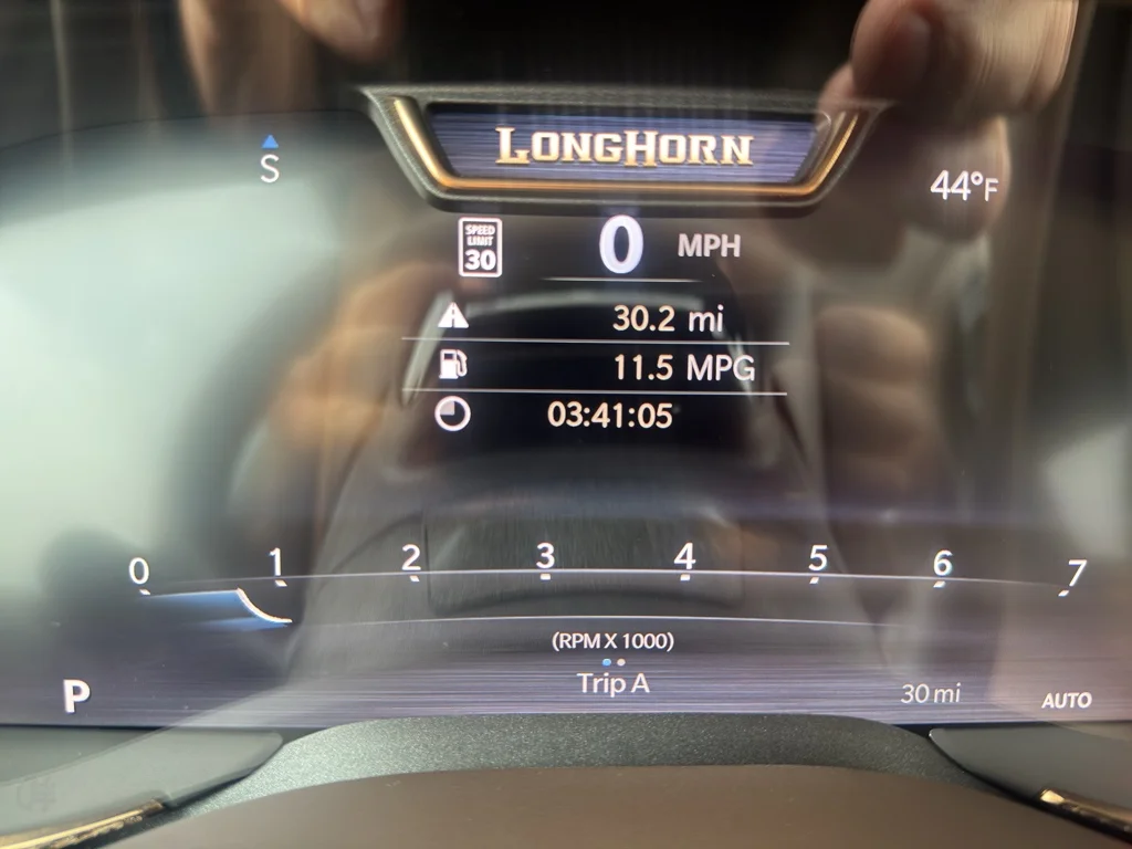 New 2026 Molten Red Pearl-Coat Exterior Paint RAM Longhorn image 30