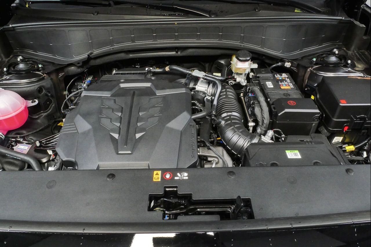 New 2026 Abyss Black Pearl Hyundai Limited FWD image 71