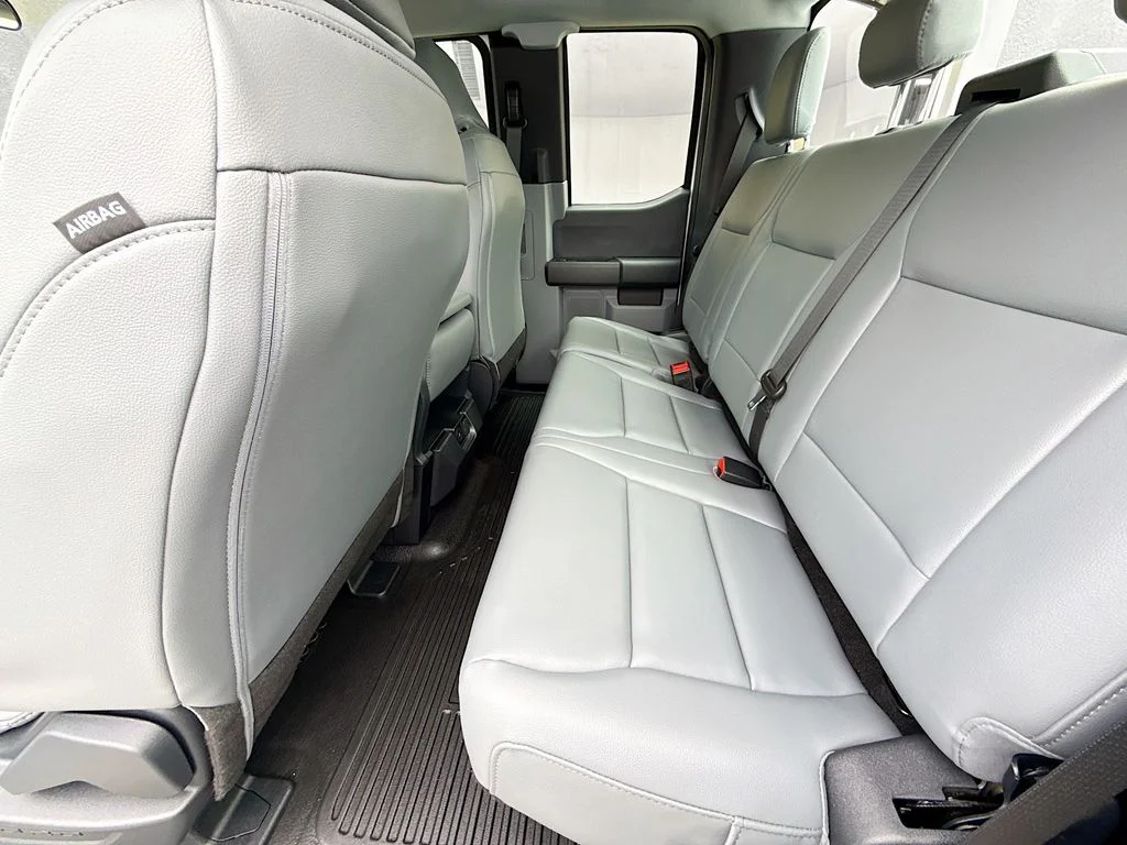 New 2026 Oxford White Ford XL image 22