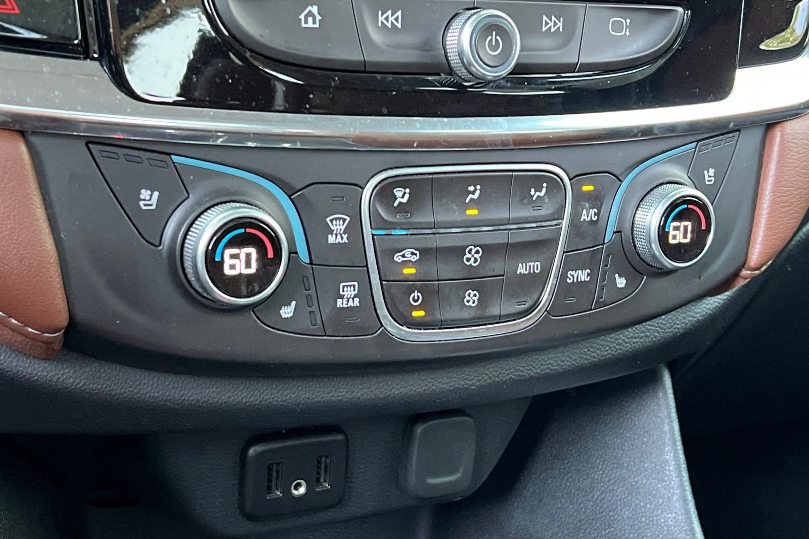 Used 2018 Red Chevrolet High Country image 23