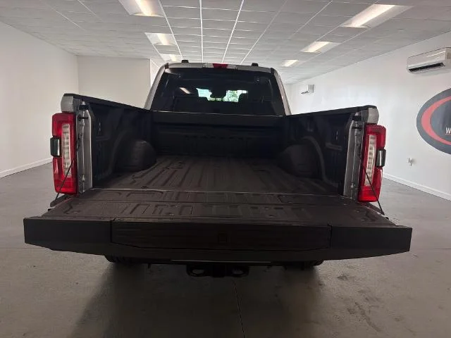 New 2027 Iconic Silver Metallic Ford F-250® Lariat® image 23