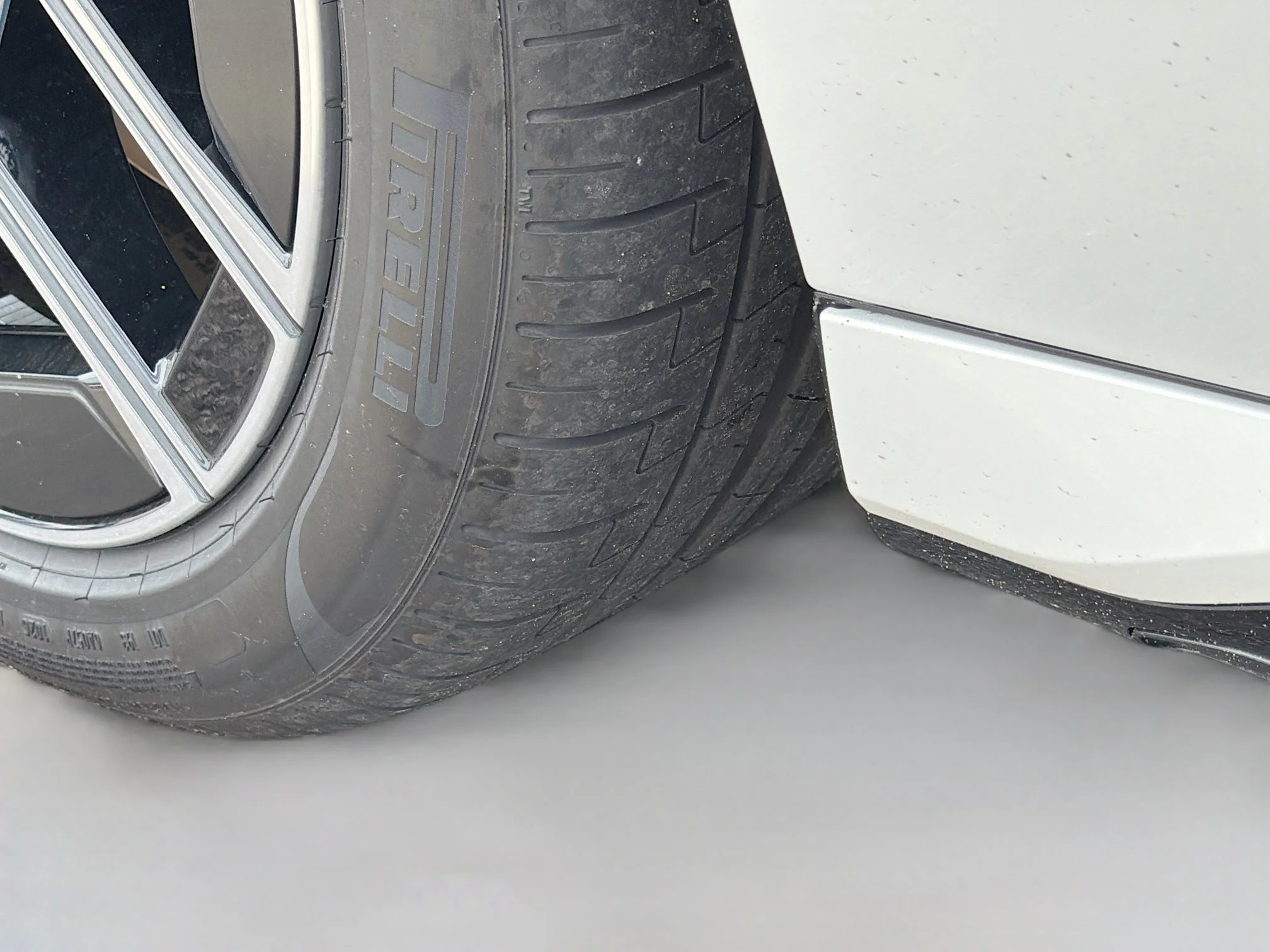 New 2026 Mineral White Metallic BMW 740i image 42