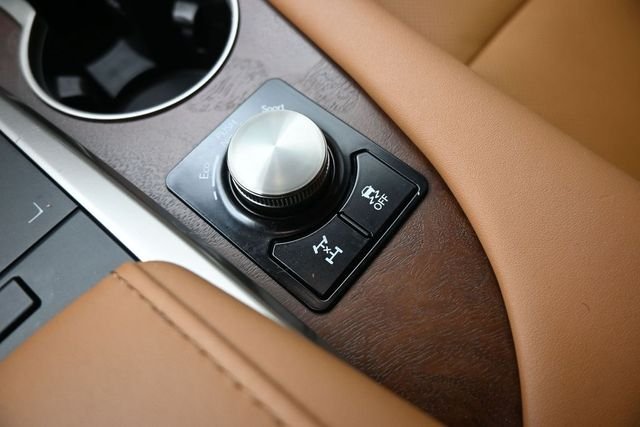 Used 2021 Red Lexus 350L image 4