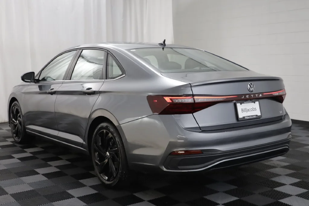 New 2027 Platinum Grey Volkswagen 1.5T SE image 15