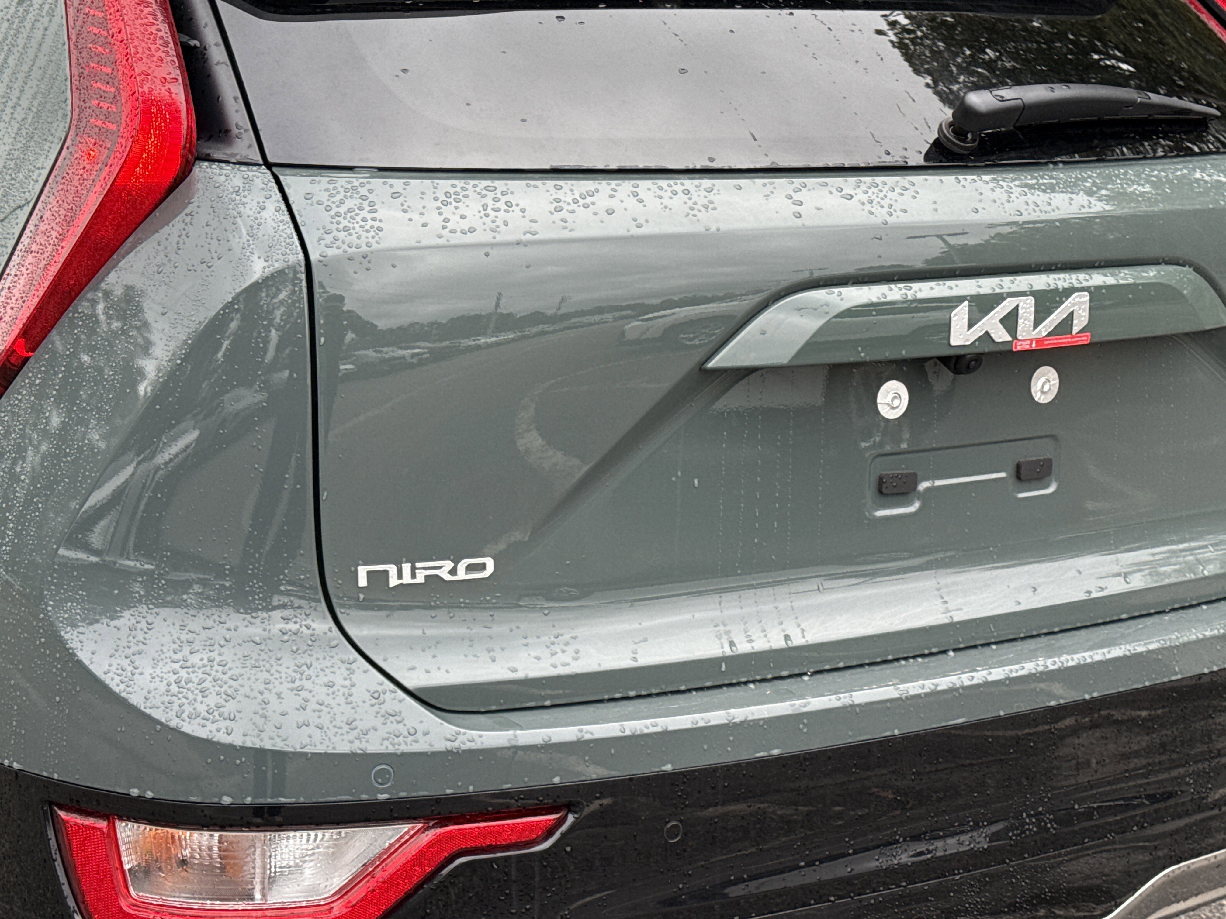 New 2025 Cityscape Green Kia Wind image 26