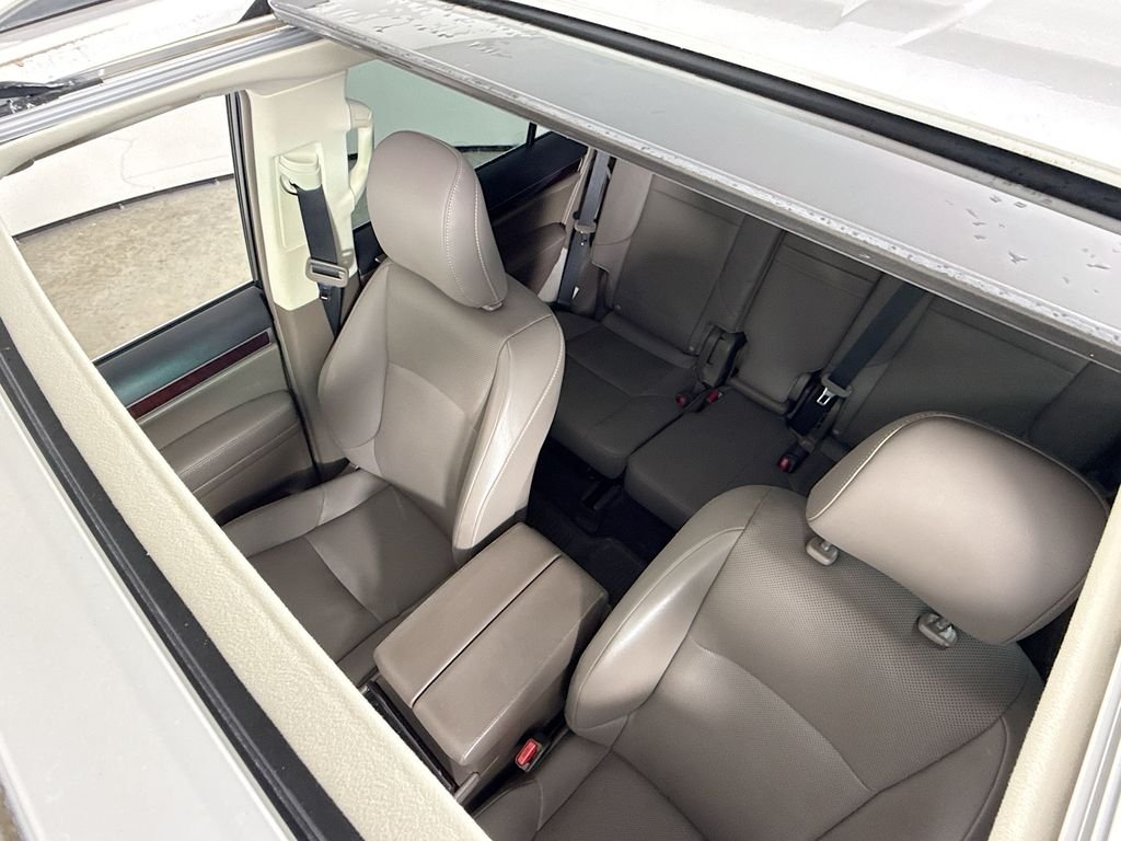 Used 2019 Starfire Pearl Lexus Premium image 3